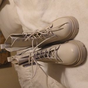 No boundaries ankle boots